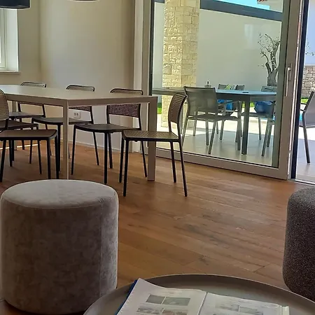 By Interhome Ferienhaus *